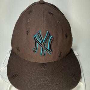 New Era New York Yankees Hat, Fitted Size 7 3/8, Brown Blue